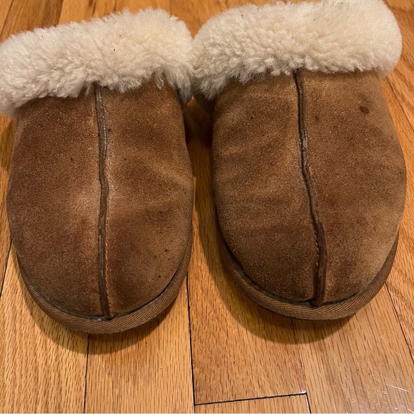 Ugg Scuffette Slipper in Chestnut size 9 - Picture 2 of 7